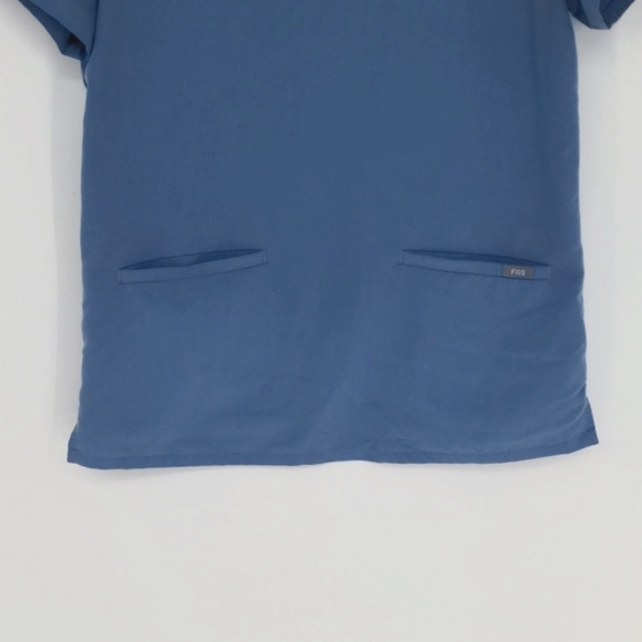Figs Women's Casma Three-Pocket Scrub Top Size Small Blue V Neck Hospital Office - Picture 7 of 13